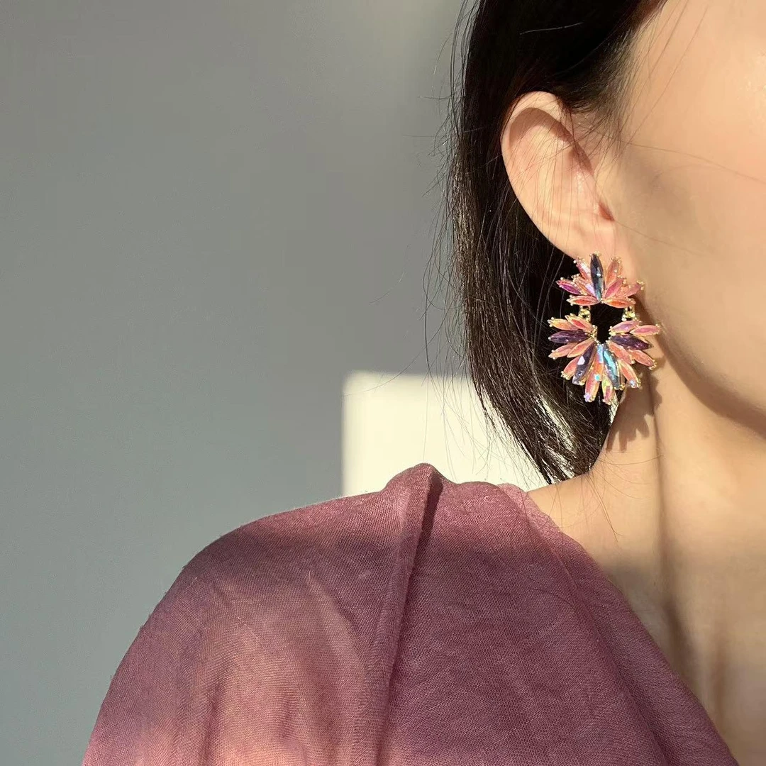 合金耳饰 彩粉紫水钻大气银针耳环宴会高级艺术感耳钉