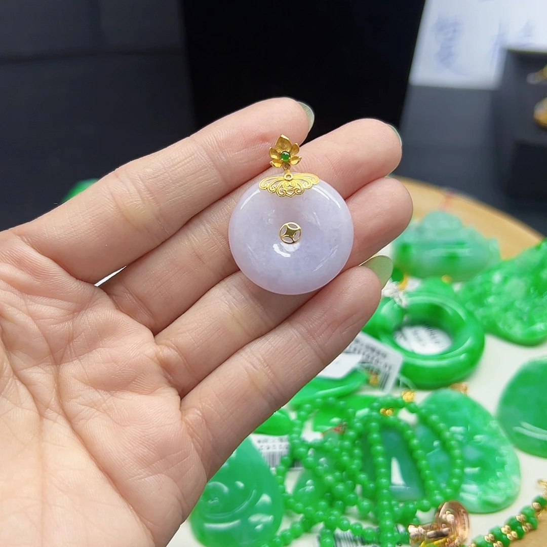 翡翠颈饰18K金镶嵌天然缅料A货一件