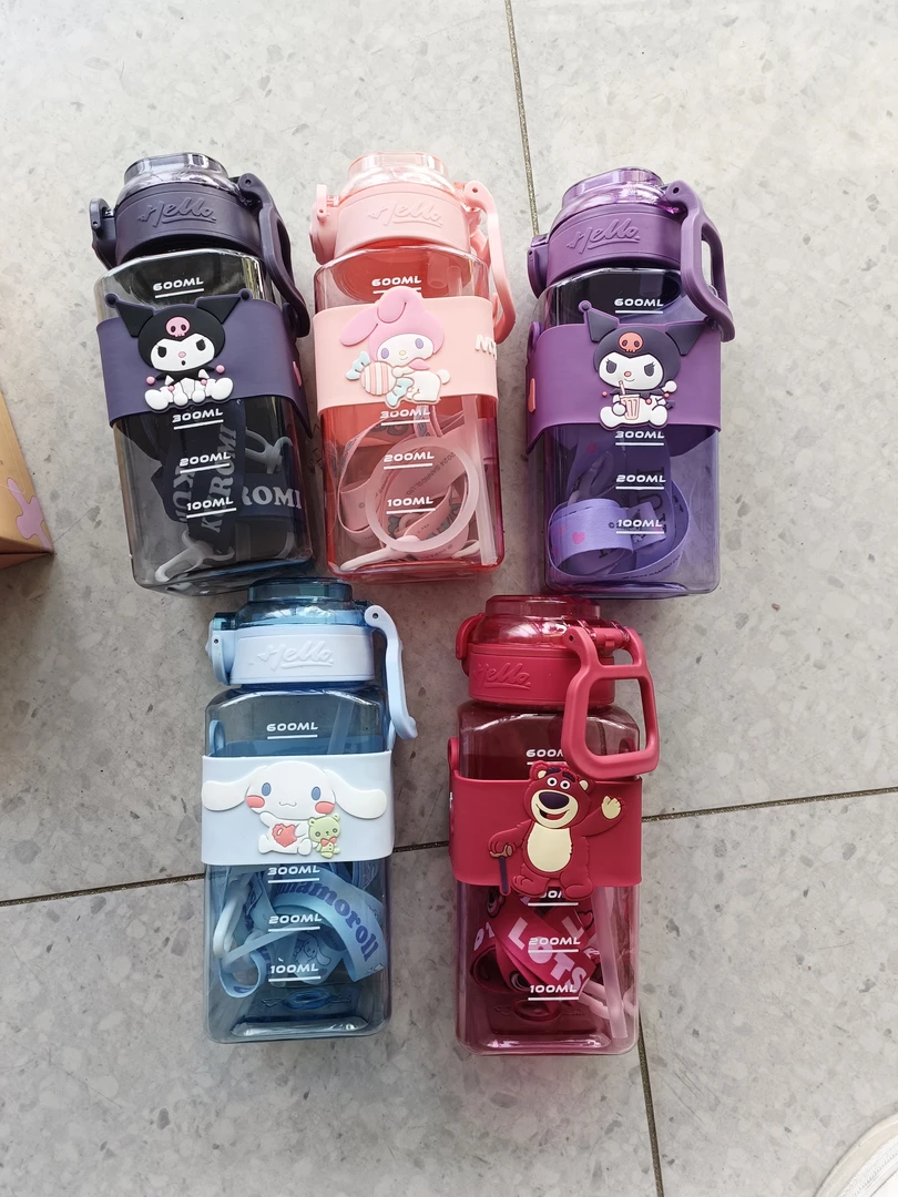 2408卡通鸭嘴手提斜挎塑料杯