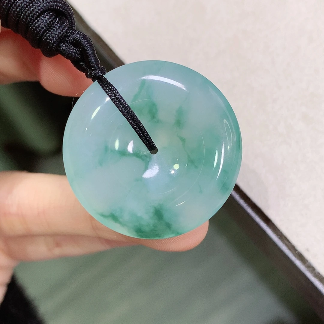 翡翠未镶嵌颈饰31.8-6.3