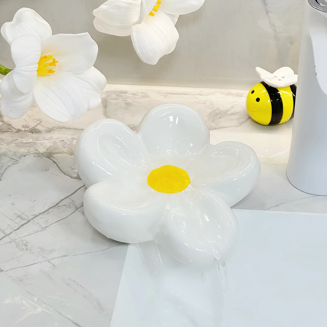 创意雏菊沥水肥皂盒家用免打孔卫生间可爱卡通陶瓷皂碟香皂置物架