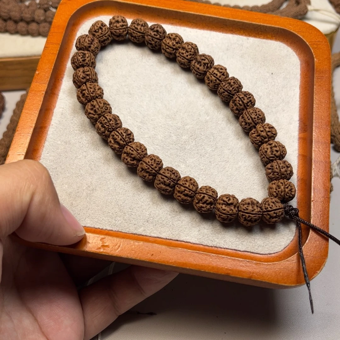 金刚菩提手串凹底梅花