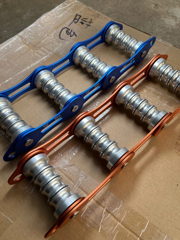 墙角多功能护绳轮，护绳轮，护绳器，