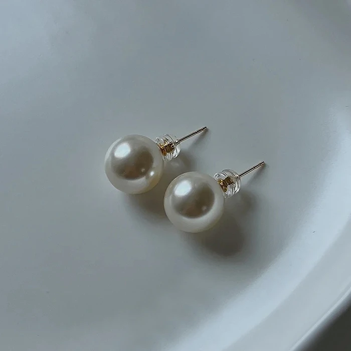 铜合金耳饰 冷白清冷珠珠耳钉女复古百搭高级感耳饰轻奢素款