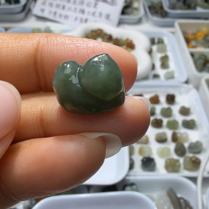 和田玉未镶嵌珠宝奇石