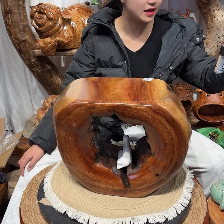 香樟木香樟木根雕凳子一物一拍编号924长30宽25高33