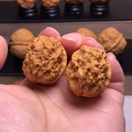 文玩核桃把件金麒麟6