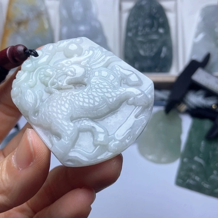 翡翠未镶嵌挂件翡翠