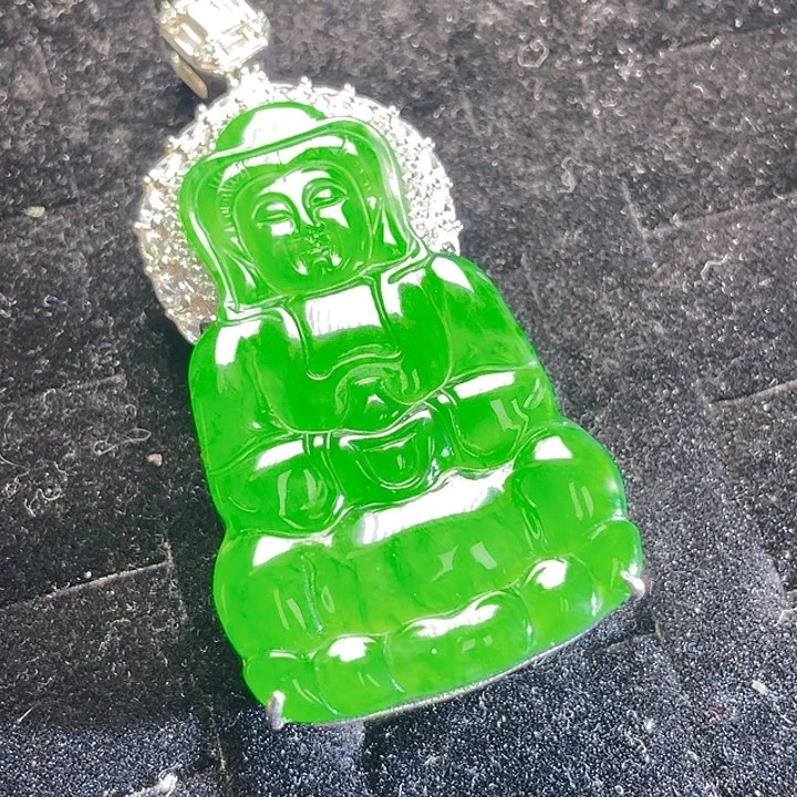 翡翠未镶嵌颈饰26，