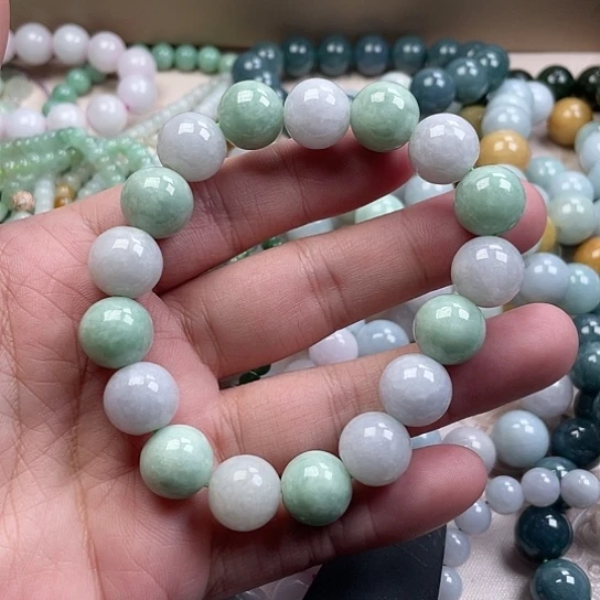 翡翠未镶嵌颈饰88