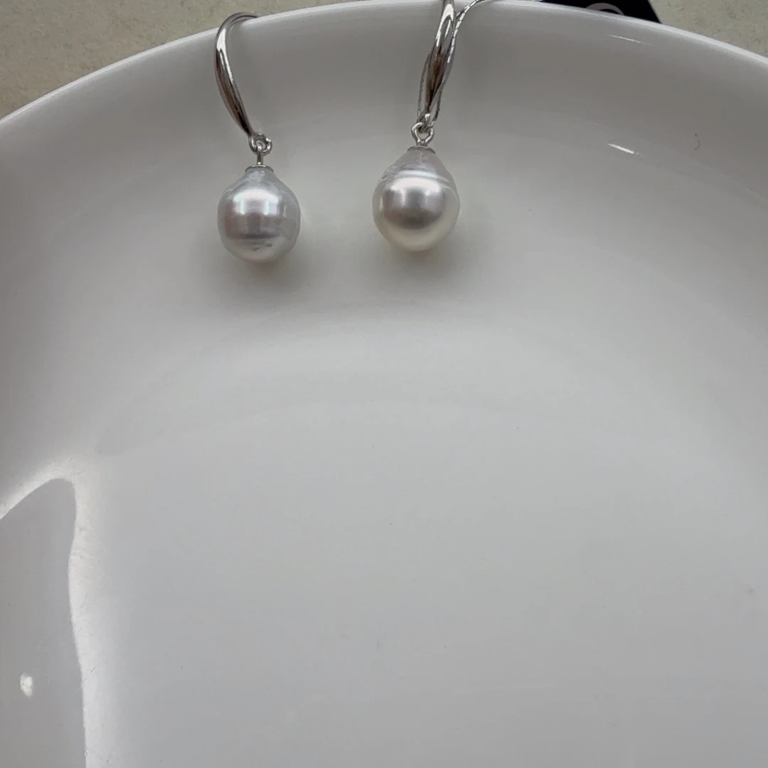 未镶嵌海水珍珠耳饰