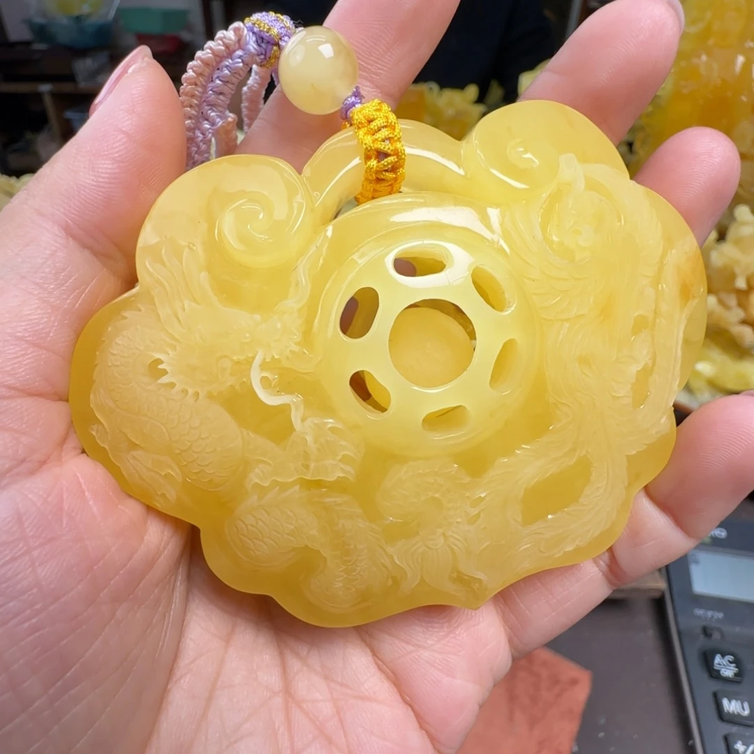 蜜蜡未镶嵌珠宝奇石