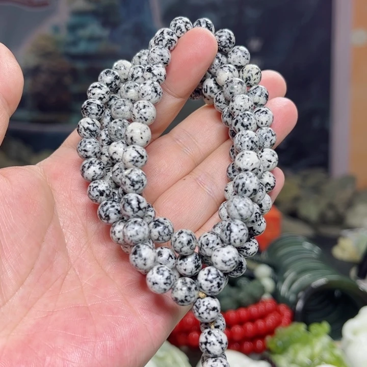 蛇纹石玉颈饰未镶嵌①**⑥