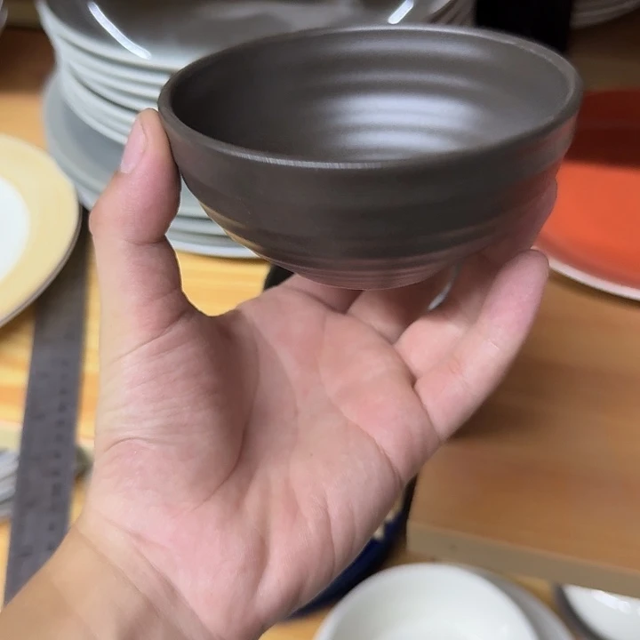 白瓷日式4.25螺纹磨砂米饭碗