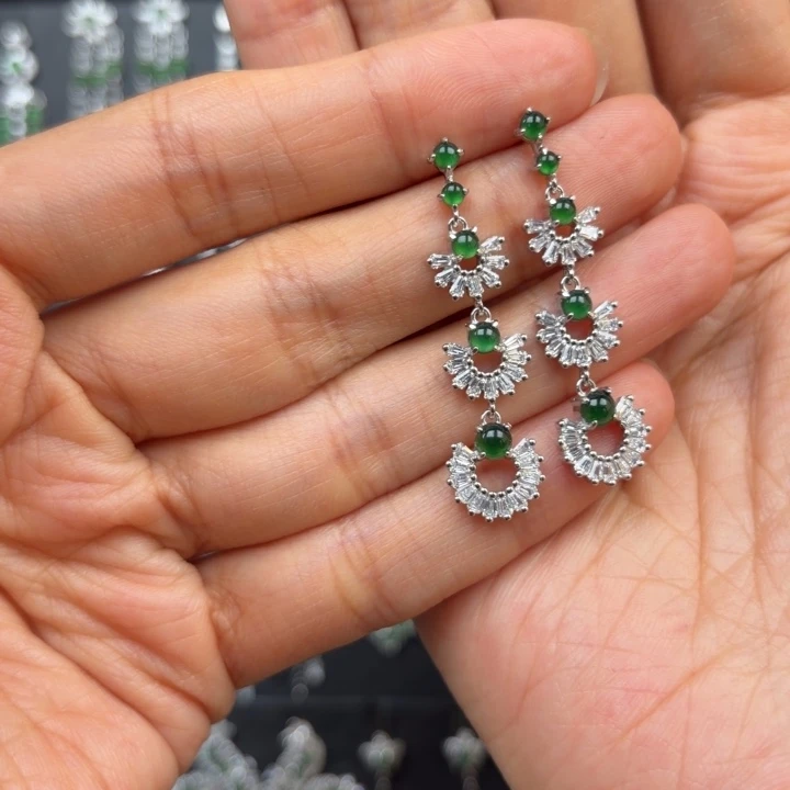 米***兰翡翠银S925镶嵌耳饰