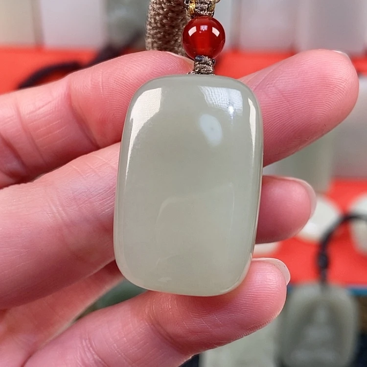 【闪购商品】颈饰未镶嵌和田玉