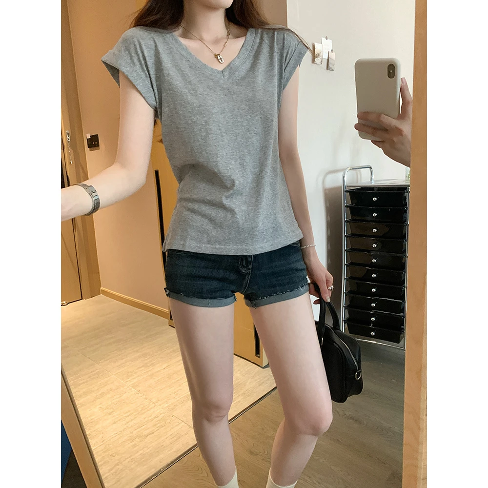 hello达人自拍韩系别致正肩V领短袖T恤女2025夏季新款高级小众不