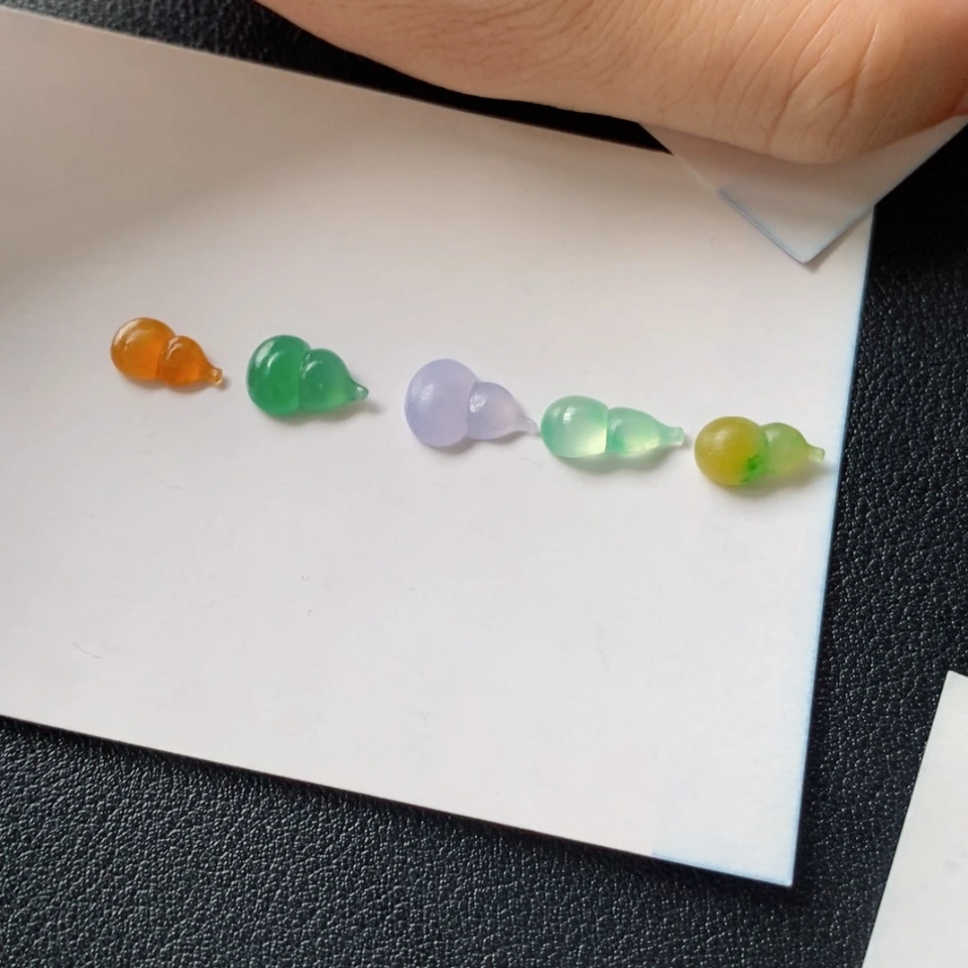 定制翡翠未镶嵌葫芦