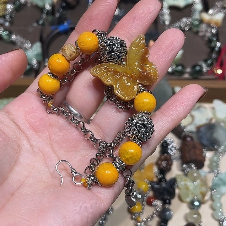 雨***诺蛇纹石玉合金颈饰