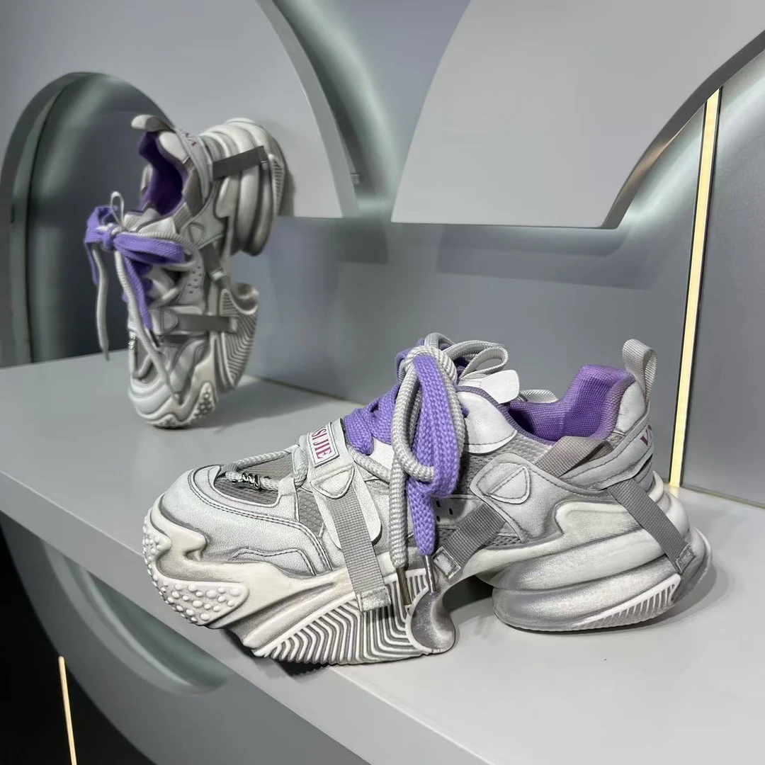 男鞋2025做旧风款时尚拼色鞋百搭低帮轻便增高精神小伙潮流休闲鞋