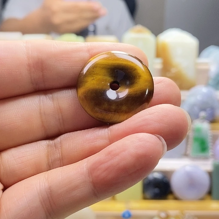 木变石（虎睛石）未镶嵌颈饰
