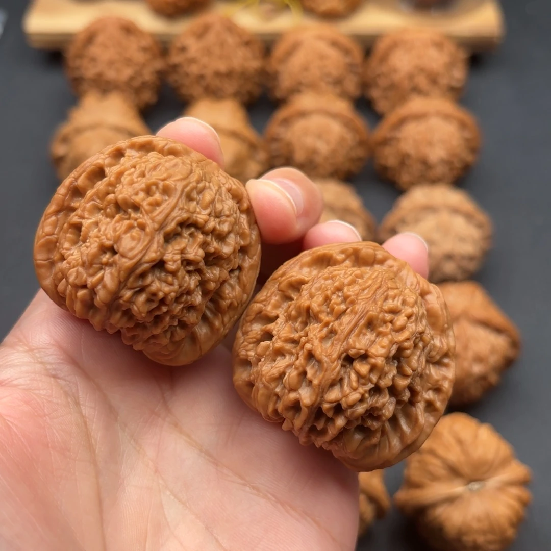 把件文玩核桃炮弹疆42