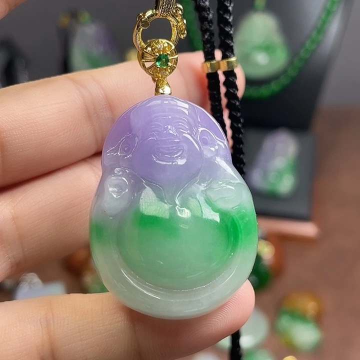 翡翠未镶嵌吊坠(赠链)