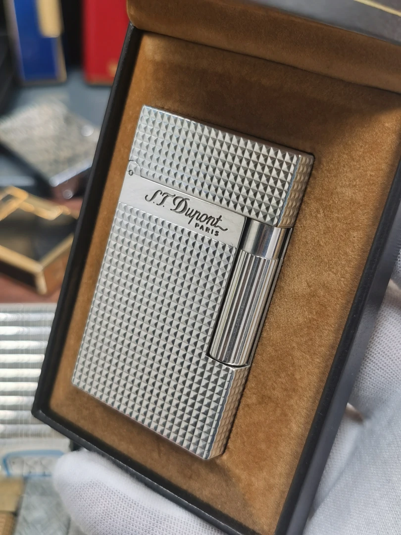 银色巴黎钉都家L2大号带盒 打火机7A790