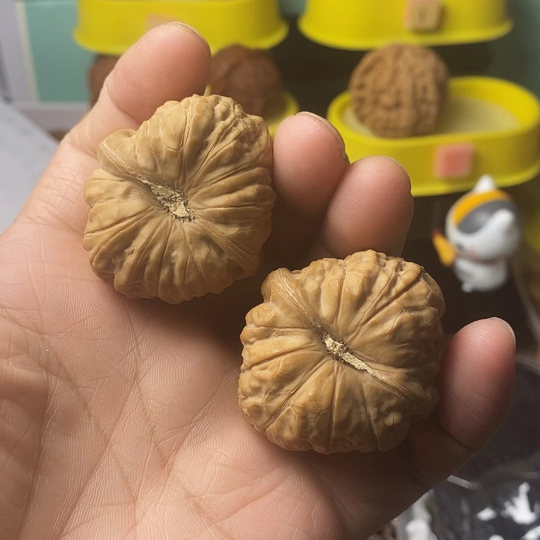 文玩核桃吊坠南瓜炖