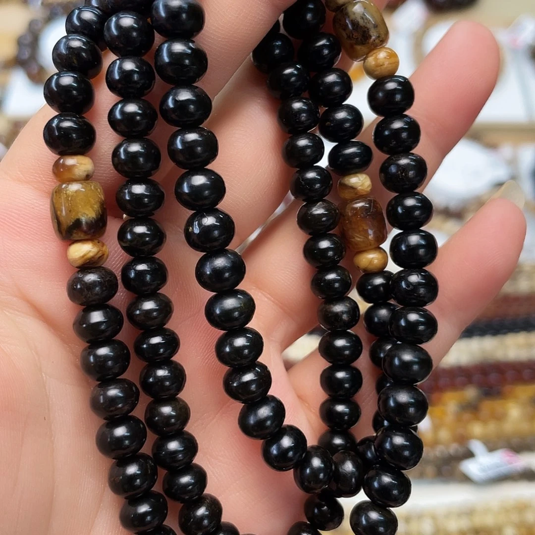 星***晨琥珀未镶嵌裸石七90426