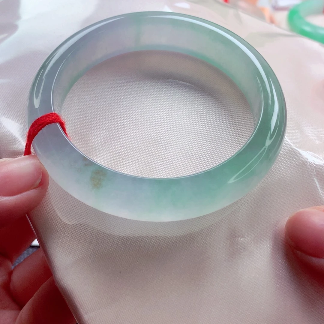 翡翠未镶嵌手镯师妹58.2大圈种水毕业（15号）