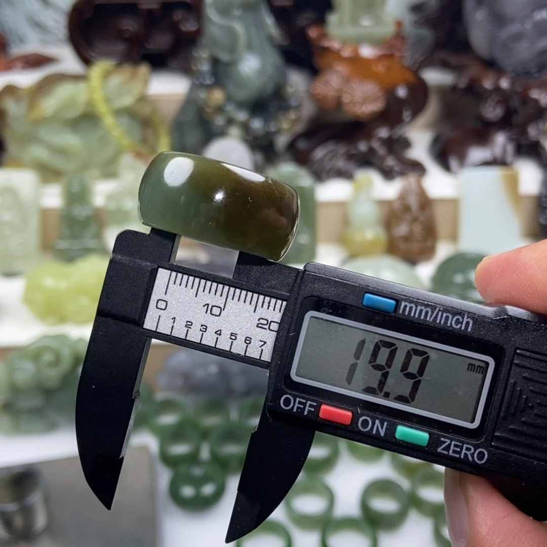 【闪购商品】吊坠(不含链)未镶嵌和田玉真*