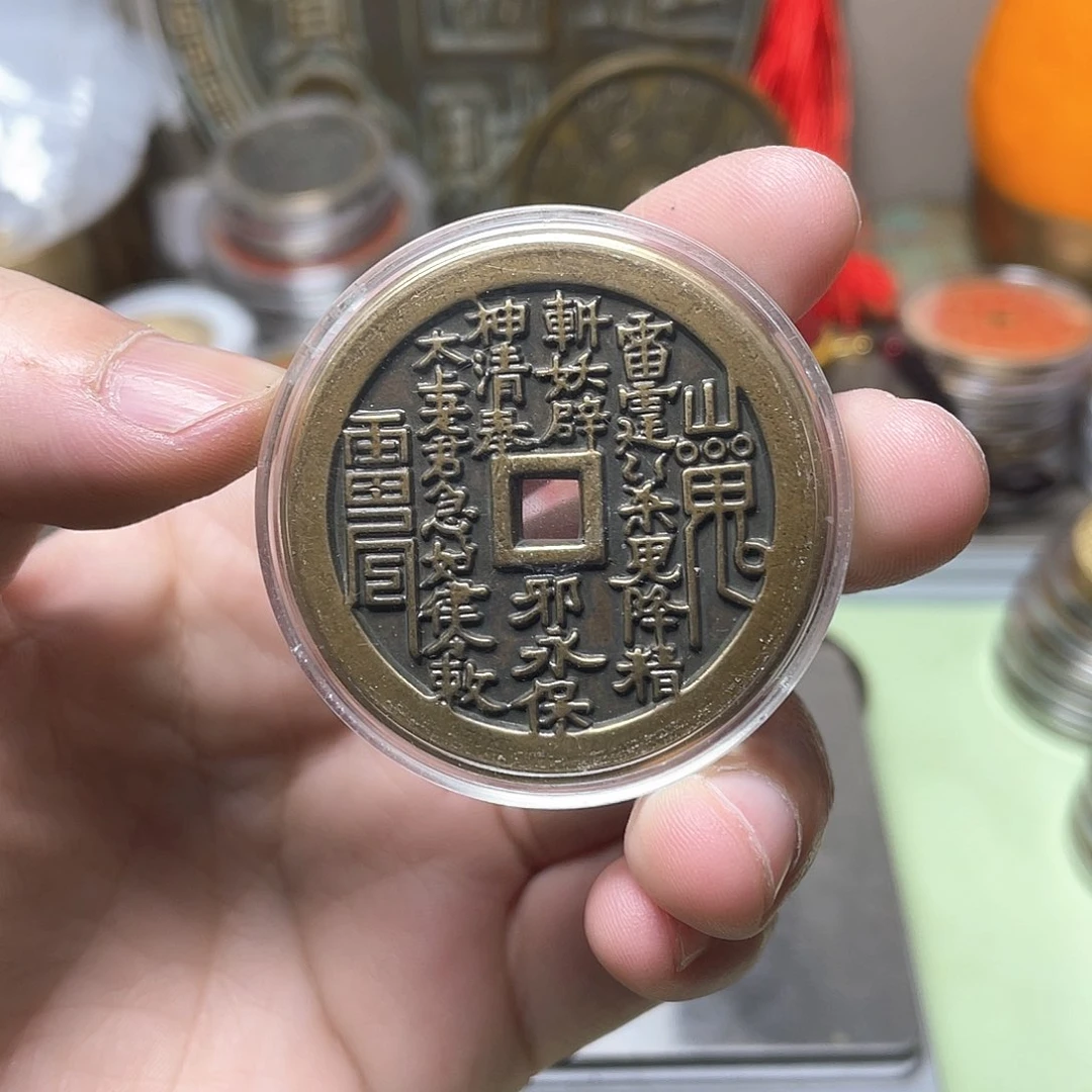 铜 加厚款山花入盒配绳子