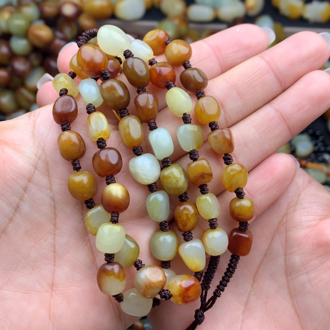 用***0和田玉未镶嵌颈饰