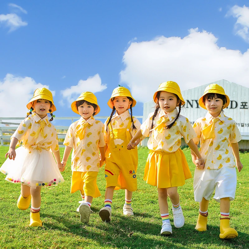 六一儿童演出服幼儿园黄色香蕉背带裤蓬蓬裙舞蹈服男童女童表演服