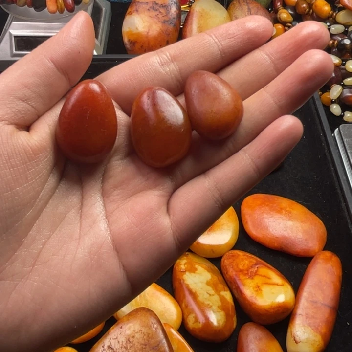 爱***难和田玉未镶嵌颈饰