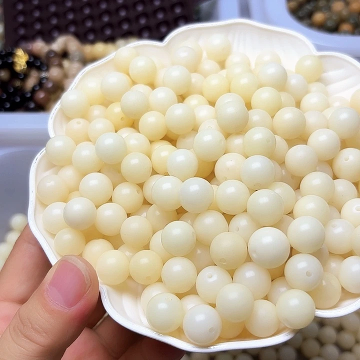 白玉菩提吊坠白玉菩提12白玉圆50颗卡灯牌宠20楼