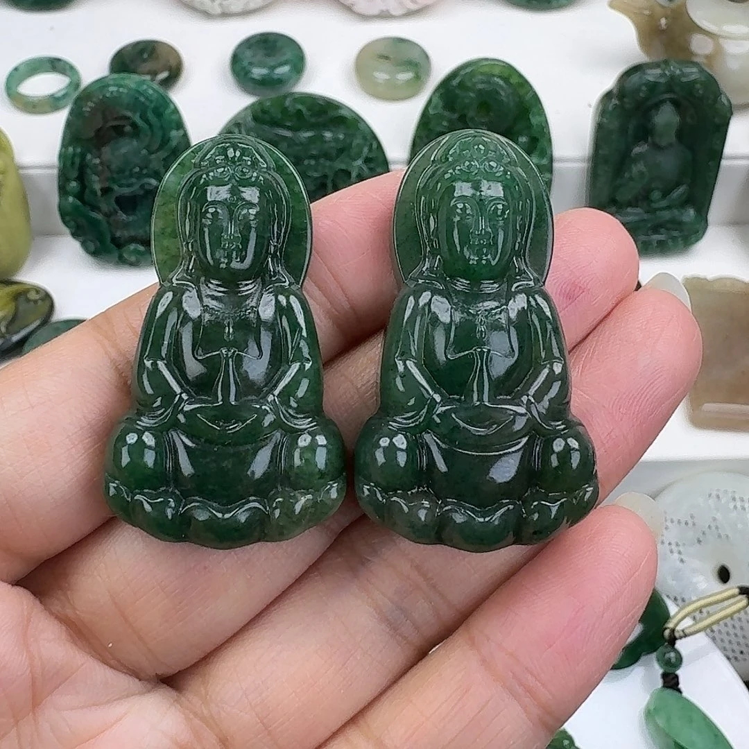 独山玉未镶嵌颈饰