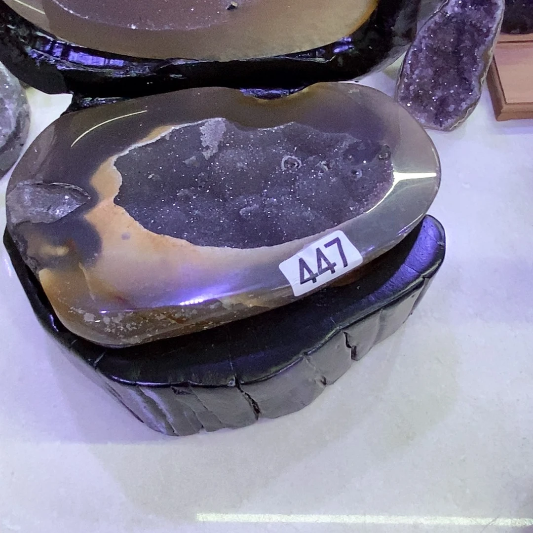 小***&未镶嵌大型摆件（非配饰）紫晶