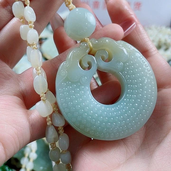 未镶嵌和田玉挂件