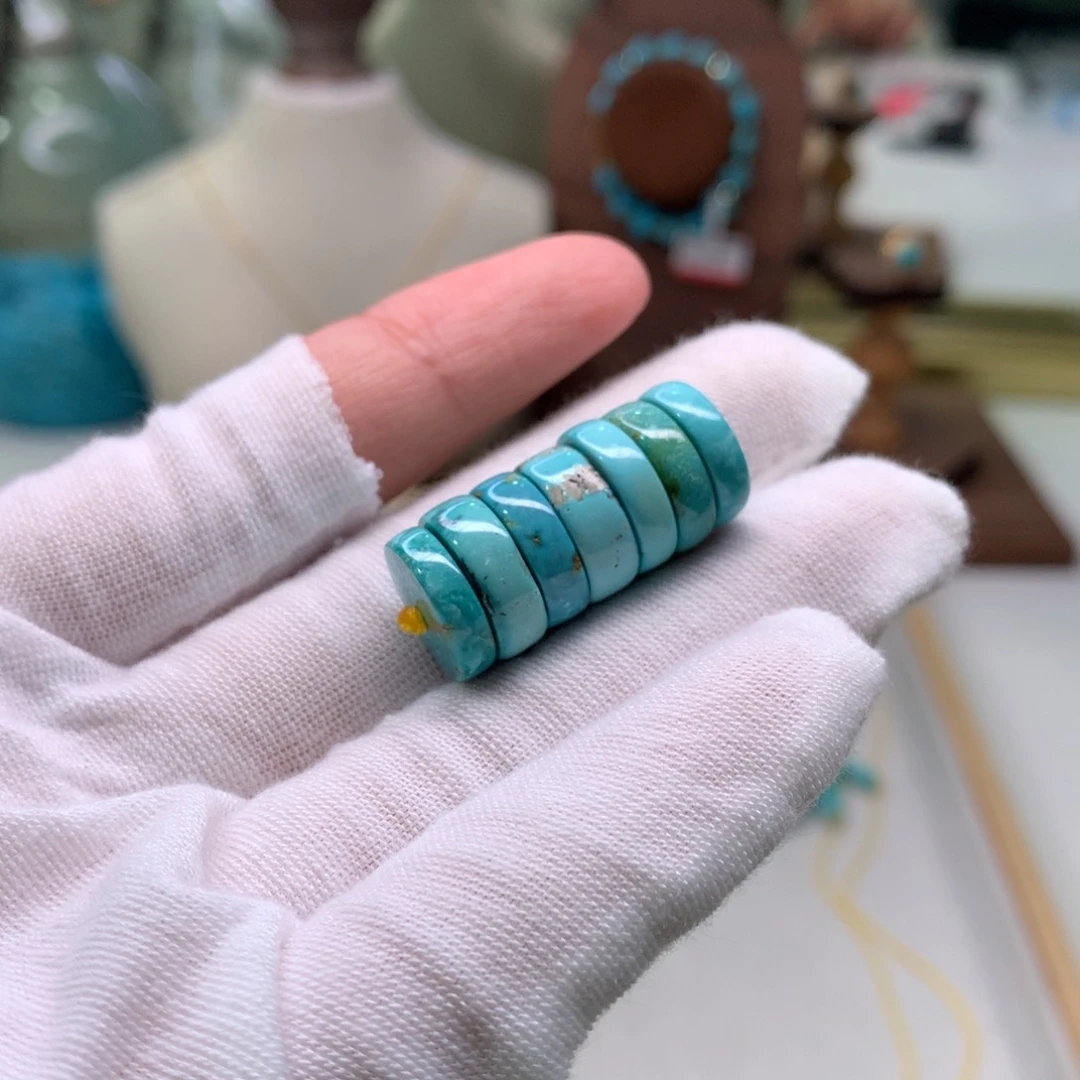 绿松石配饰未镶嵌