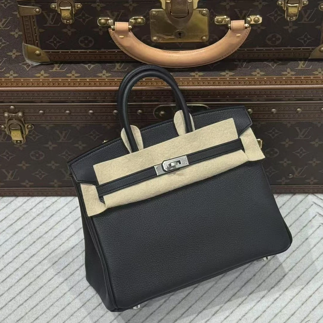 未使用 Hermes/爱马仕 lina/k刻/爱马仕黑银无颈纹bk25包
