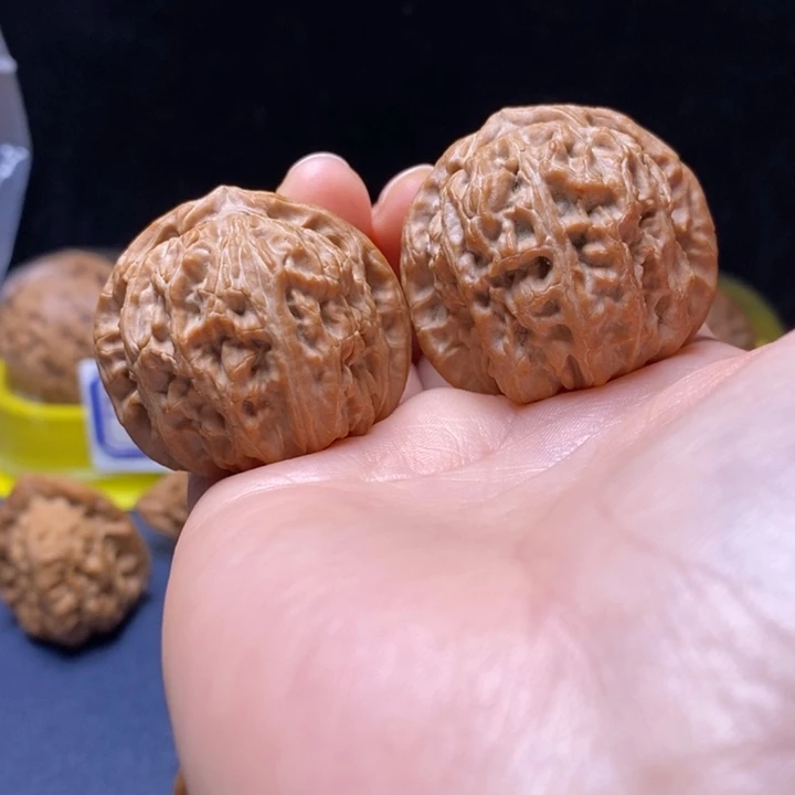 把件文玩核桃白狮子