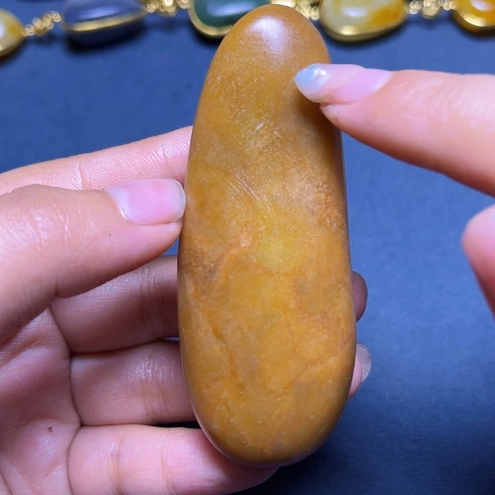 和田玉未镶嵌珠宝奇石