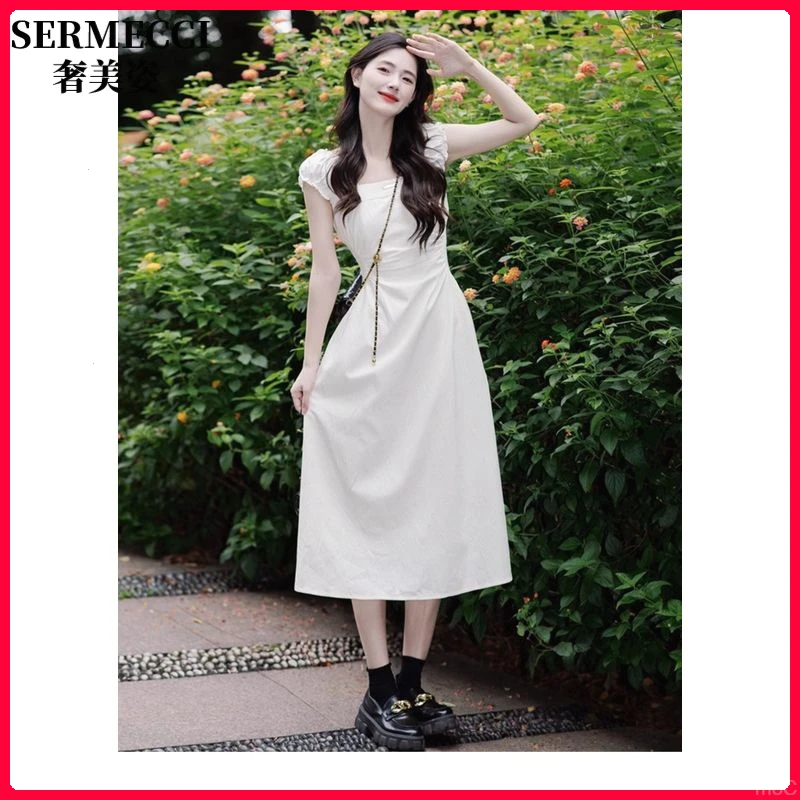 法式方领初恋白色小飞袖连衣裙女夏季独特漂亮小个子收腰显瘦裙子