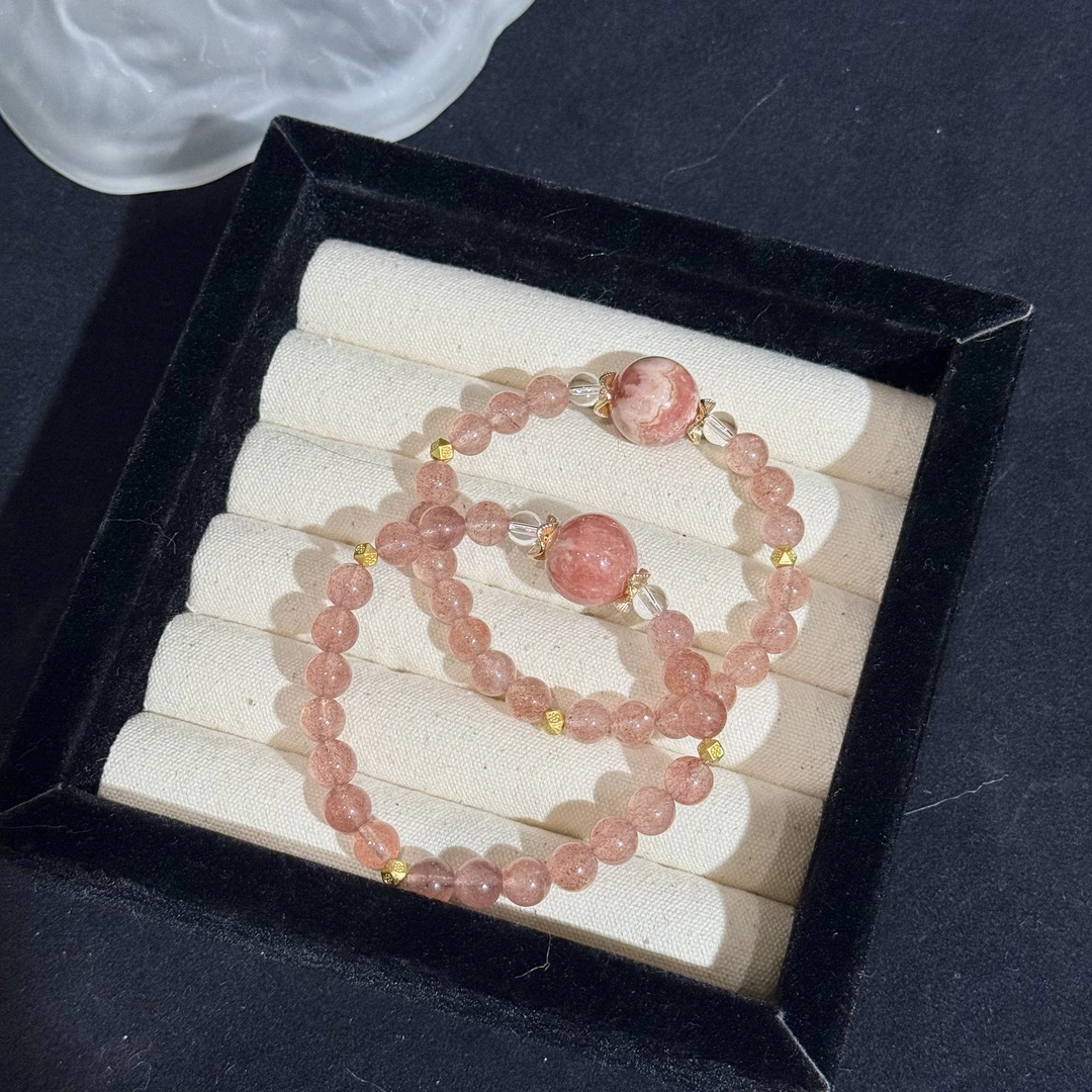 A588天然草莓原创红纹石顶珠设计款手串多样性发一