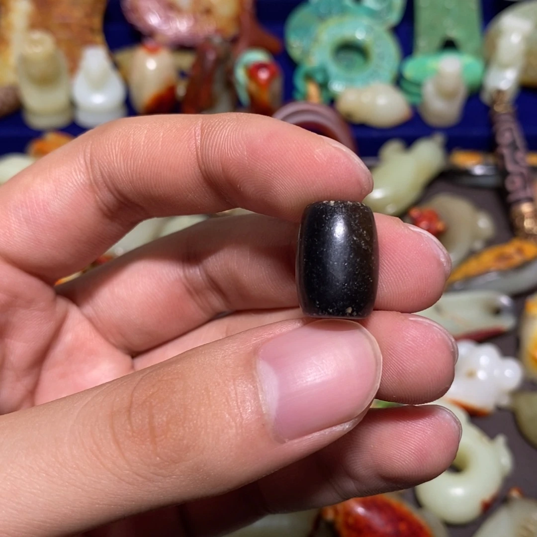 透闪石质玉未镶嵌车挂
