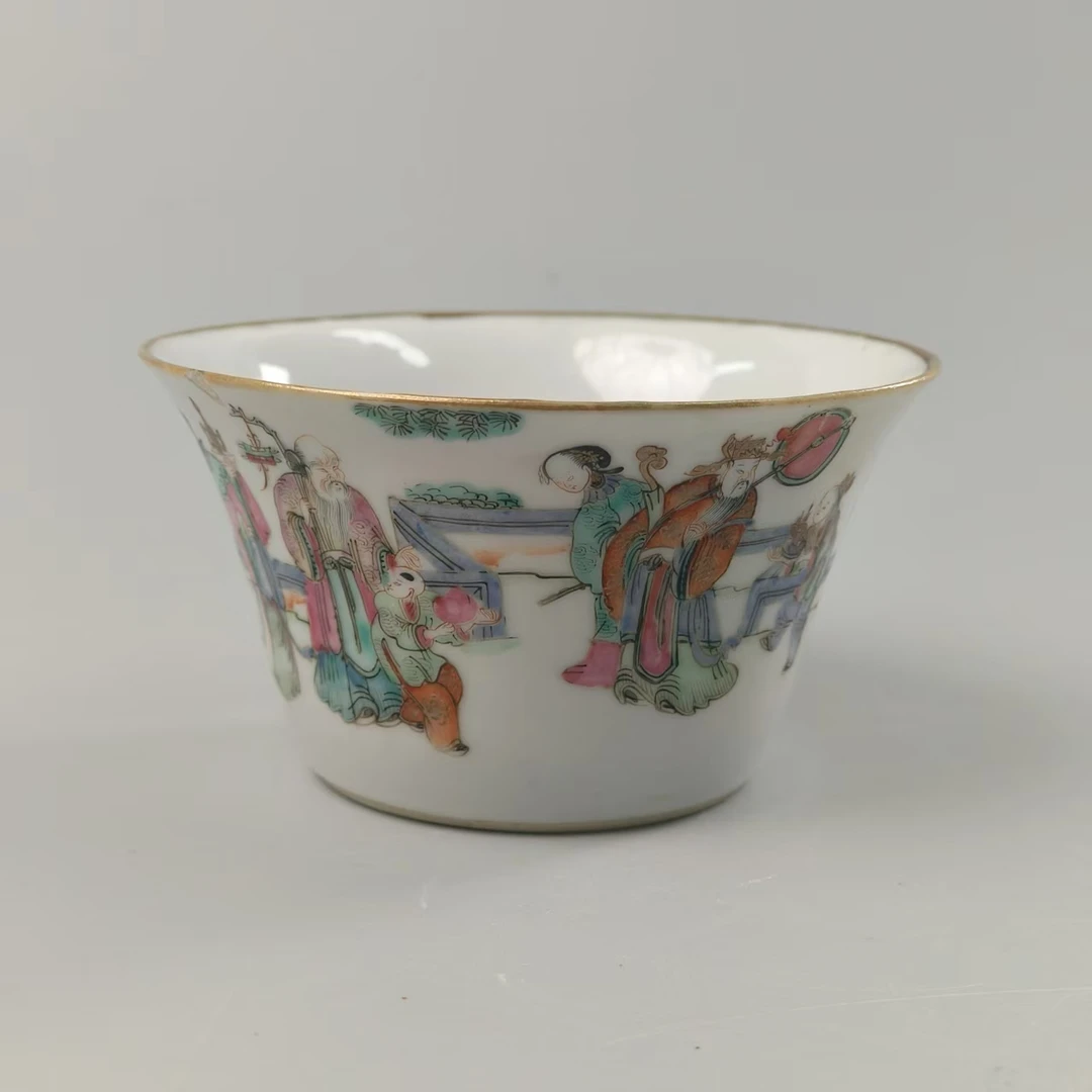 6160114 同治 粉彩人物马蹄杯