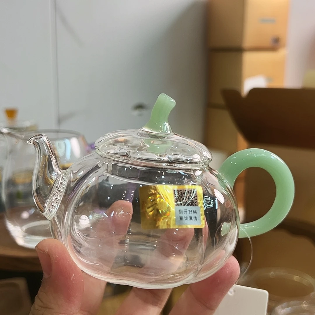 和***尘禾器福蔓壶浅玉色