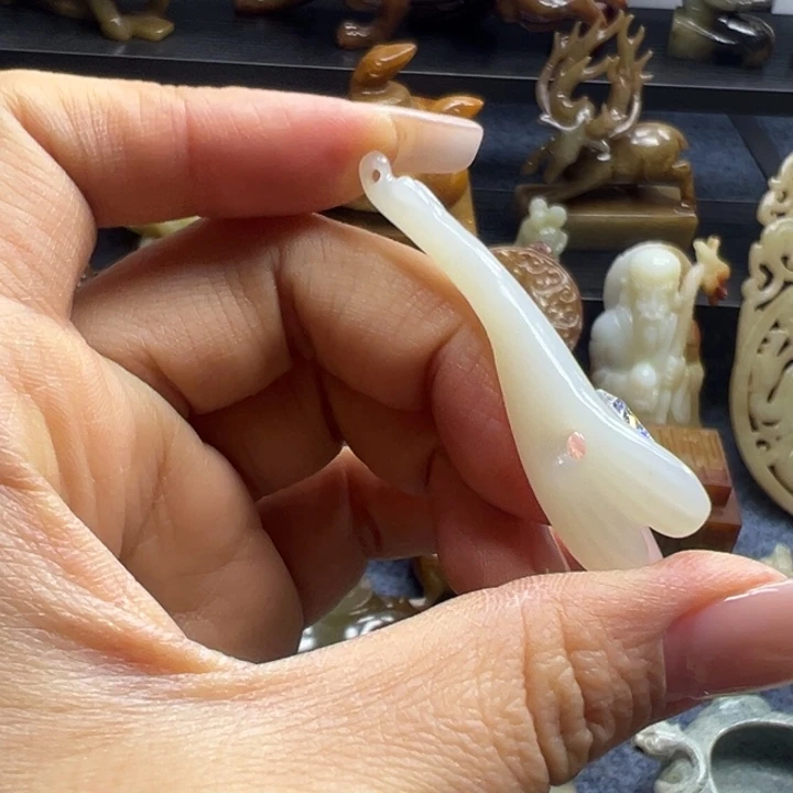 和田玉未镶嵌车挂